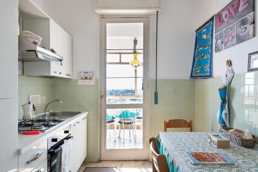 Top Floor Apartment Near Historic Fortino 卡塔尼亚 外观 照片