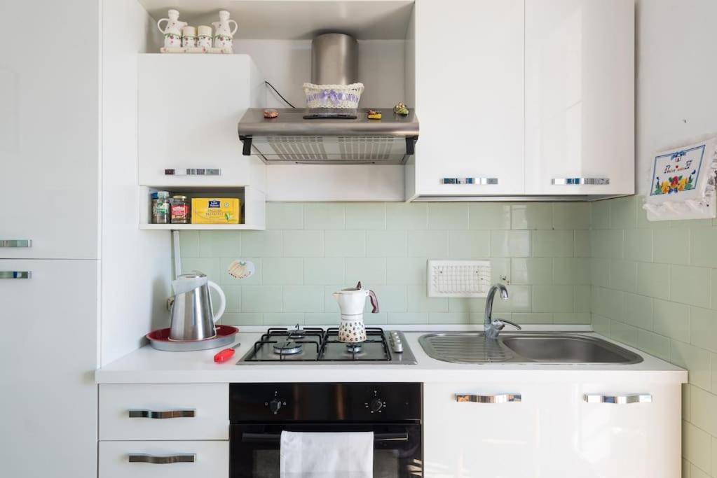 Top Floor Apartment Near Historic Fortino 卡塔尼亚 外观 照片