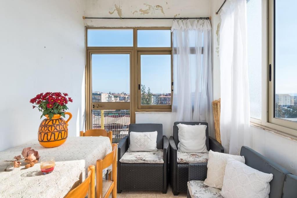 Top Floor Apartment Near Historic Fortino 卡塔尼亚 外观 照片
