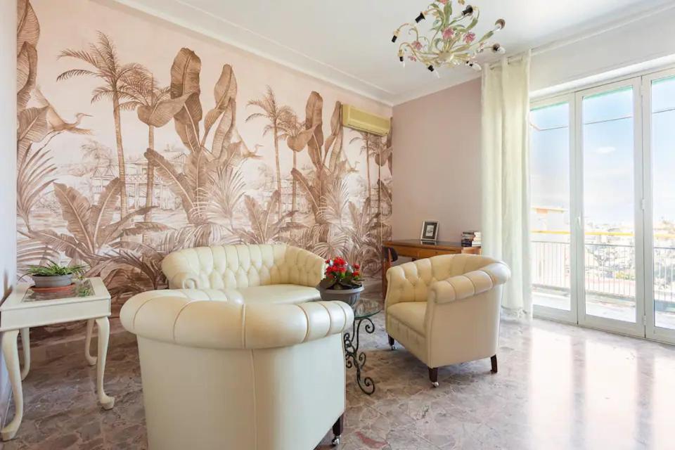 Top Floor Apartment Near Historic Fortino 卡塔尼亚 外观 照片
