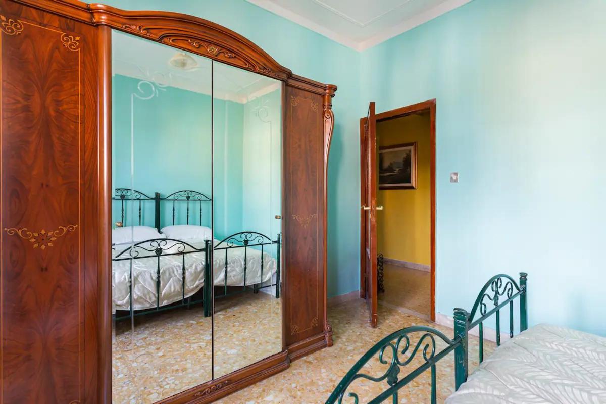 Top Floor Apartment Near Historic Fortino 卡塔尼亚 外观 照片