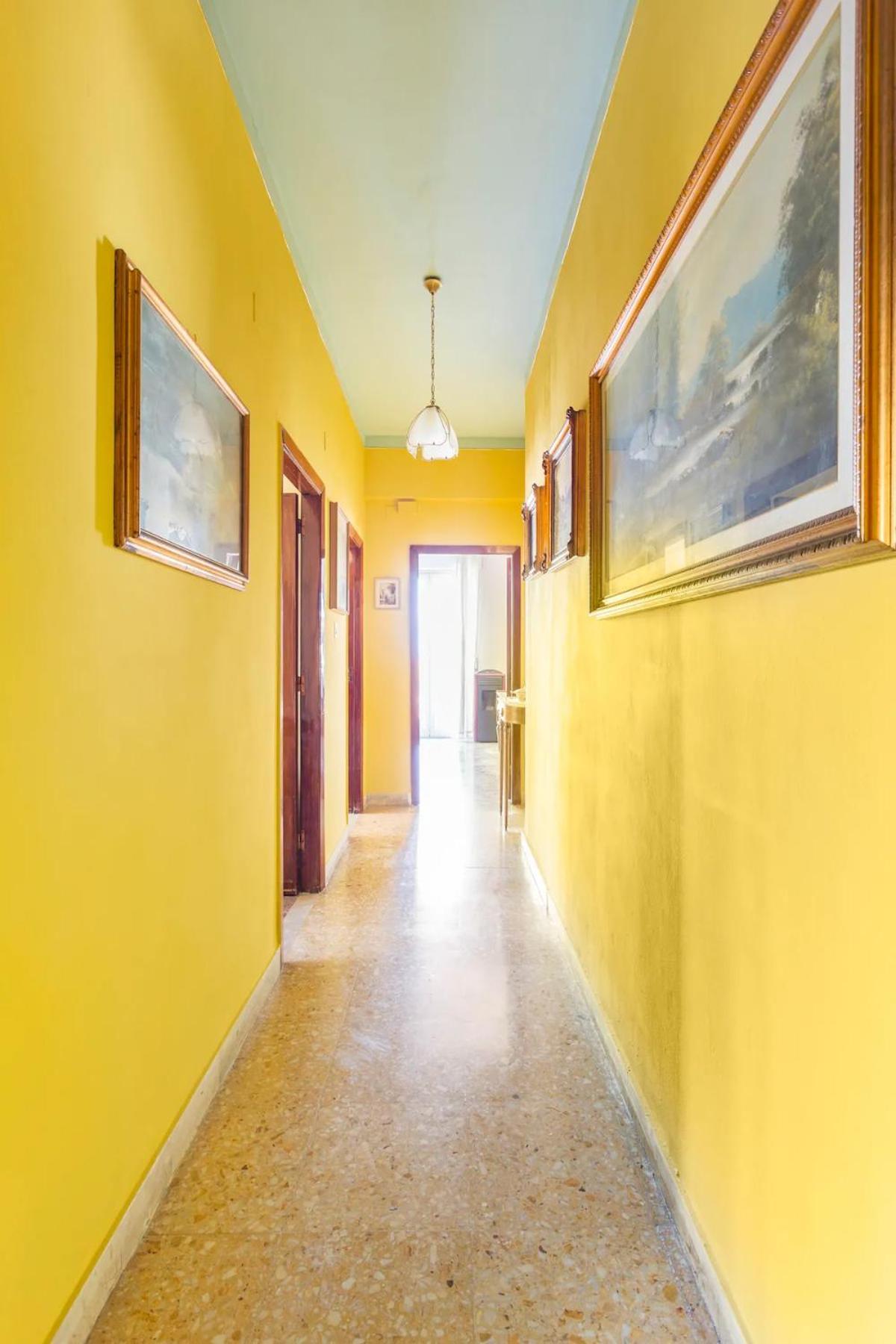 Top Floor Apartment Near Historic Fortino 卡塔尼亚 外观 照片